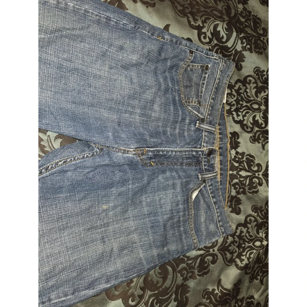 Medium Wash Levi's 505 W34/L30